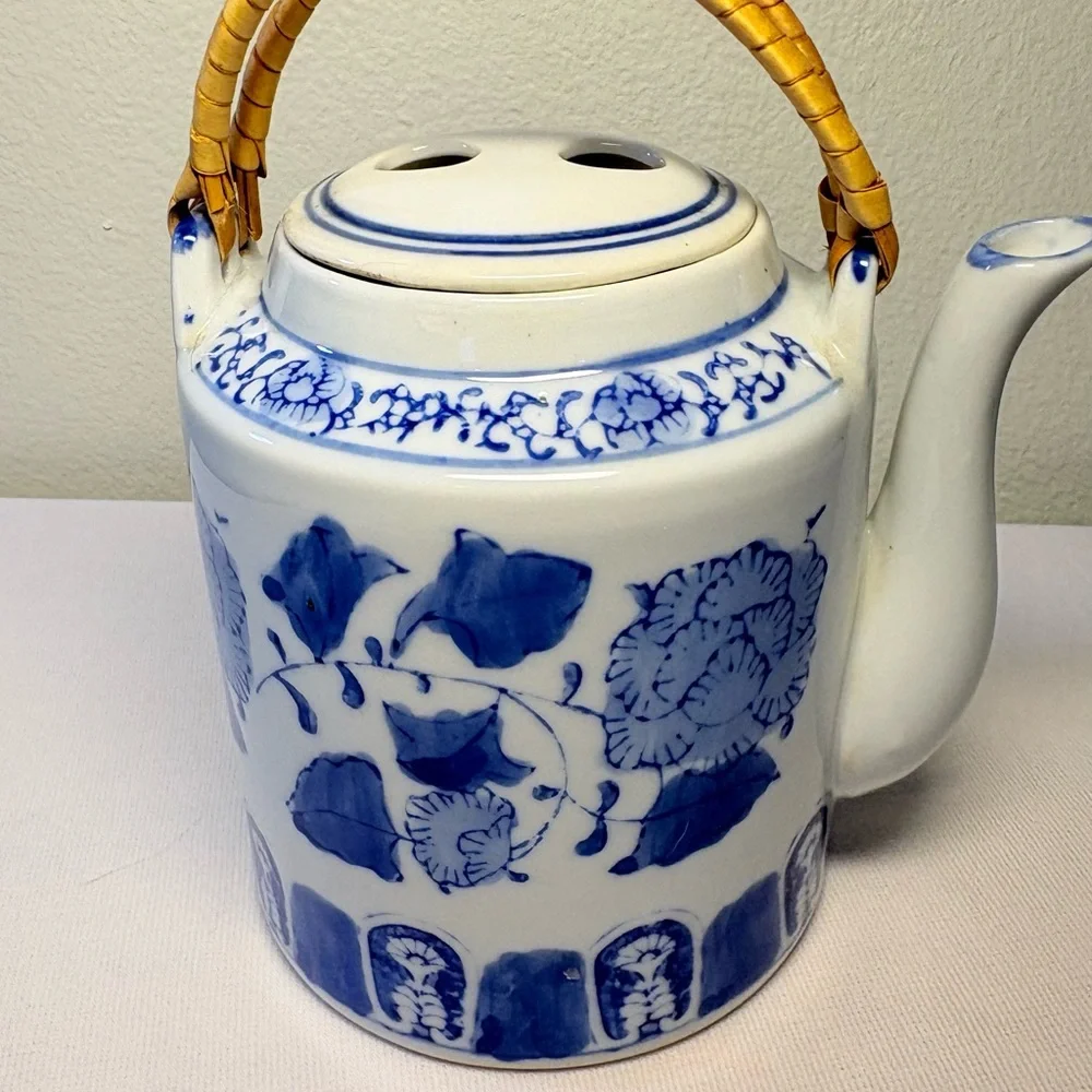 Vintage Ceramic Tea Pot with Double Handle Made in China 5.5 Inches Tall